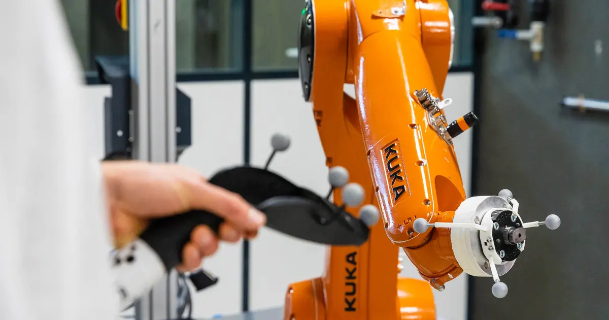 KUKA Robotics Training - Compositadour